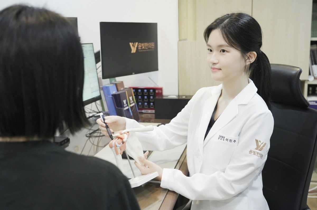낙침(목 담결림)의 정의, 원인, 증상, 한의원 치료, 생활 관리 방법 진료실 진찰 과정