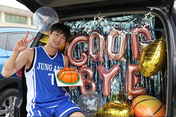 <리바운드> 촬영 현장의 배우 이신영