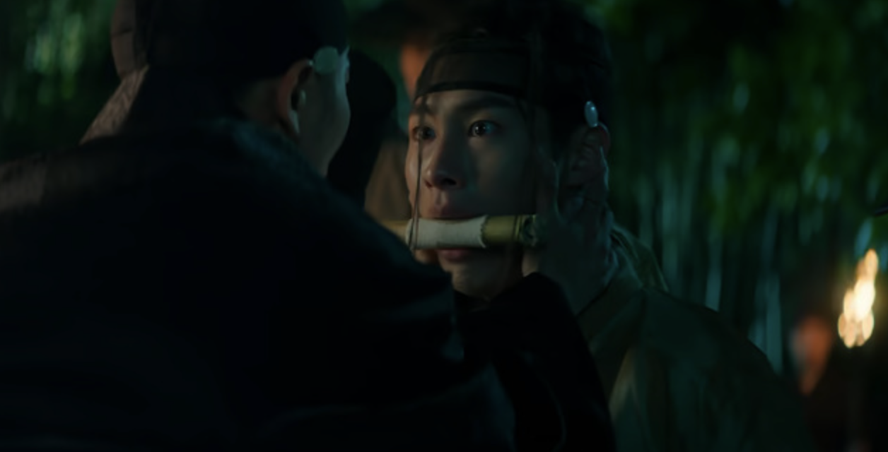 탄금 설인 정체