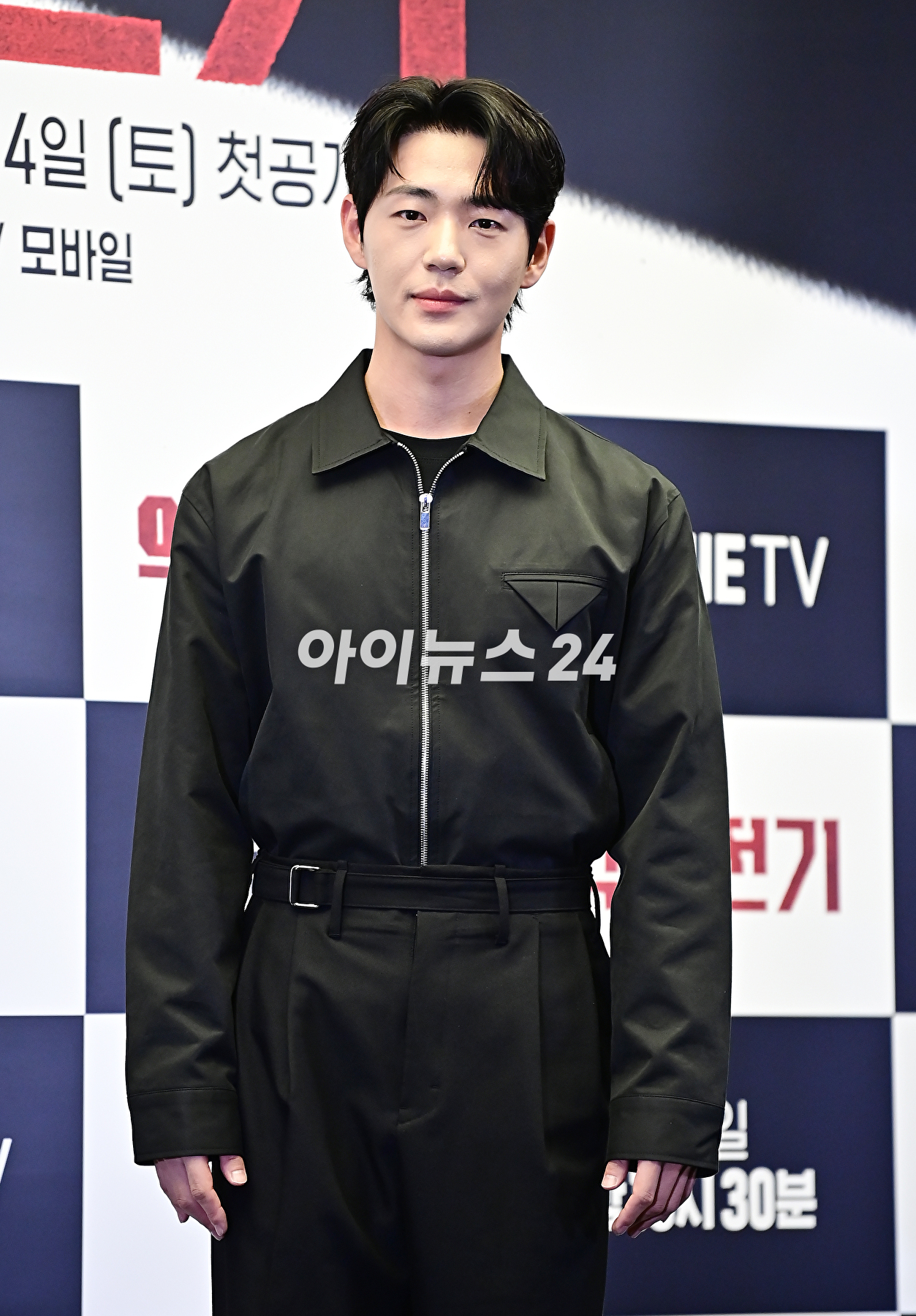 배우 신재하가 13일 오후 서울 마포구 스탠포드호텔 서울에서 진행된 지니 TV 오리지널 드라마 &#39;악인전기&#39; 제작발표회에서 포토타임을 갖고 있다. [사진=곽영래 기자]