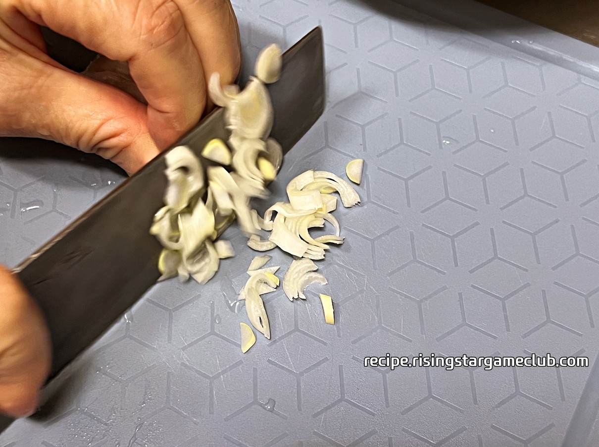 잘게 썰은 파 흰부분