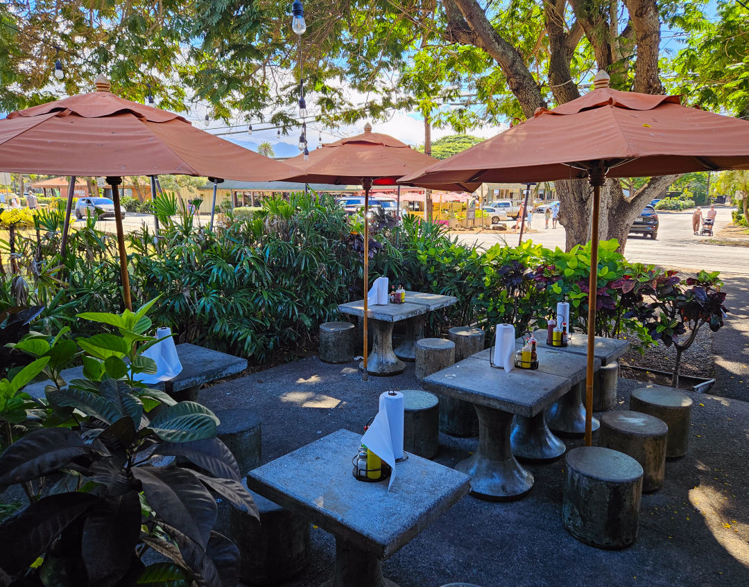 쿠아아이나 버거 내부