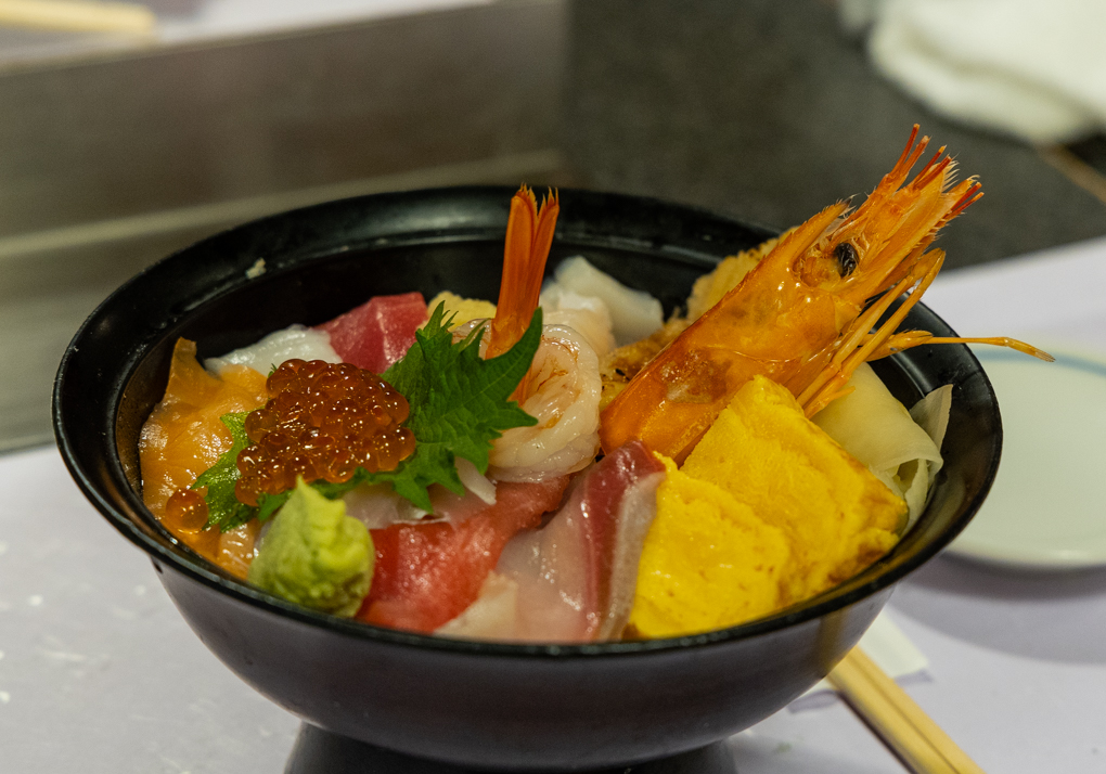 스시잔마이 오쿠노인점 스시 카이센동