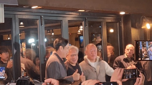 젠슨 황 서울 깐부치킨 방문, ‘저녁은 내가 쏜다’ 현장 분위기 총정리 관련 사진