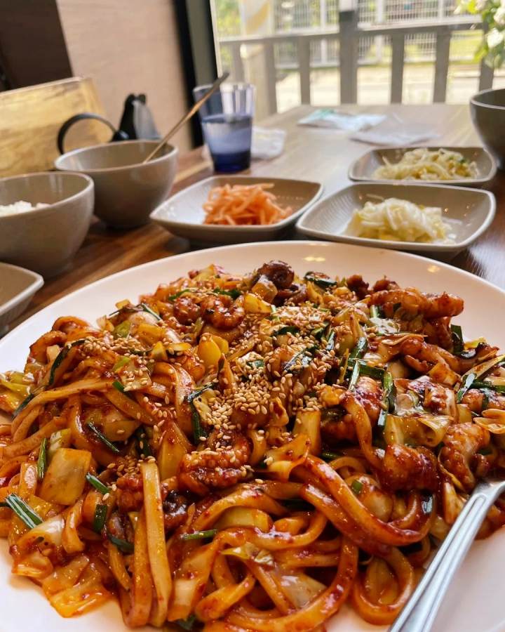 트렌드스페셜 논산 쭈꾸미 비빔 칼국수 맛집