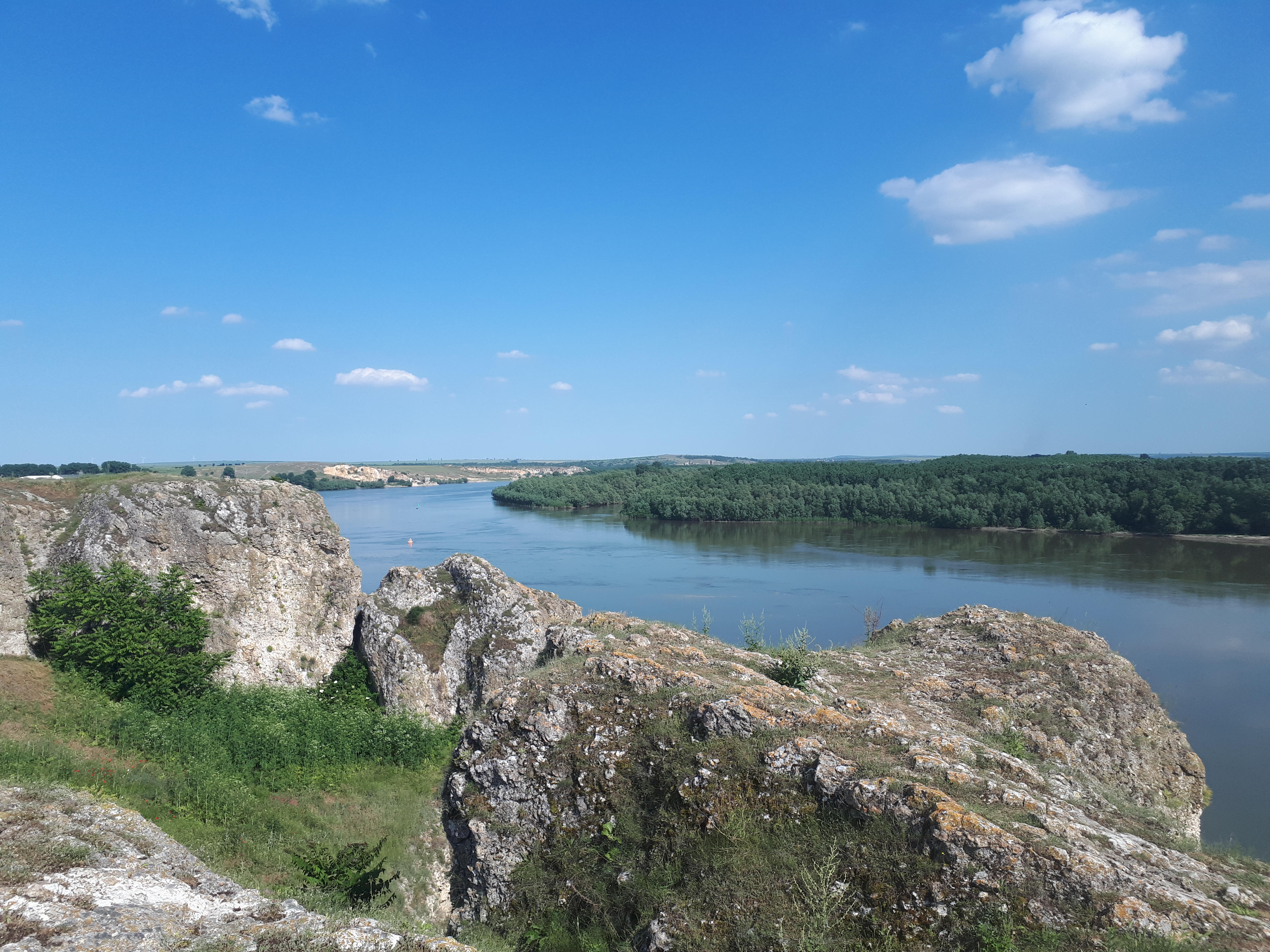 루마니아 흐르쇼바 카르시움 요새에서 바라본 다뉴브 강변