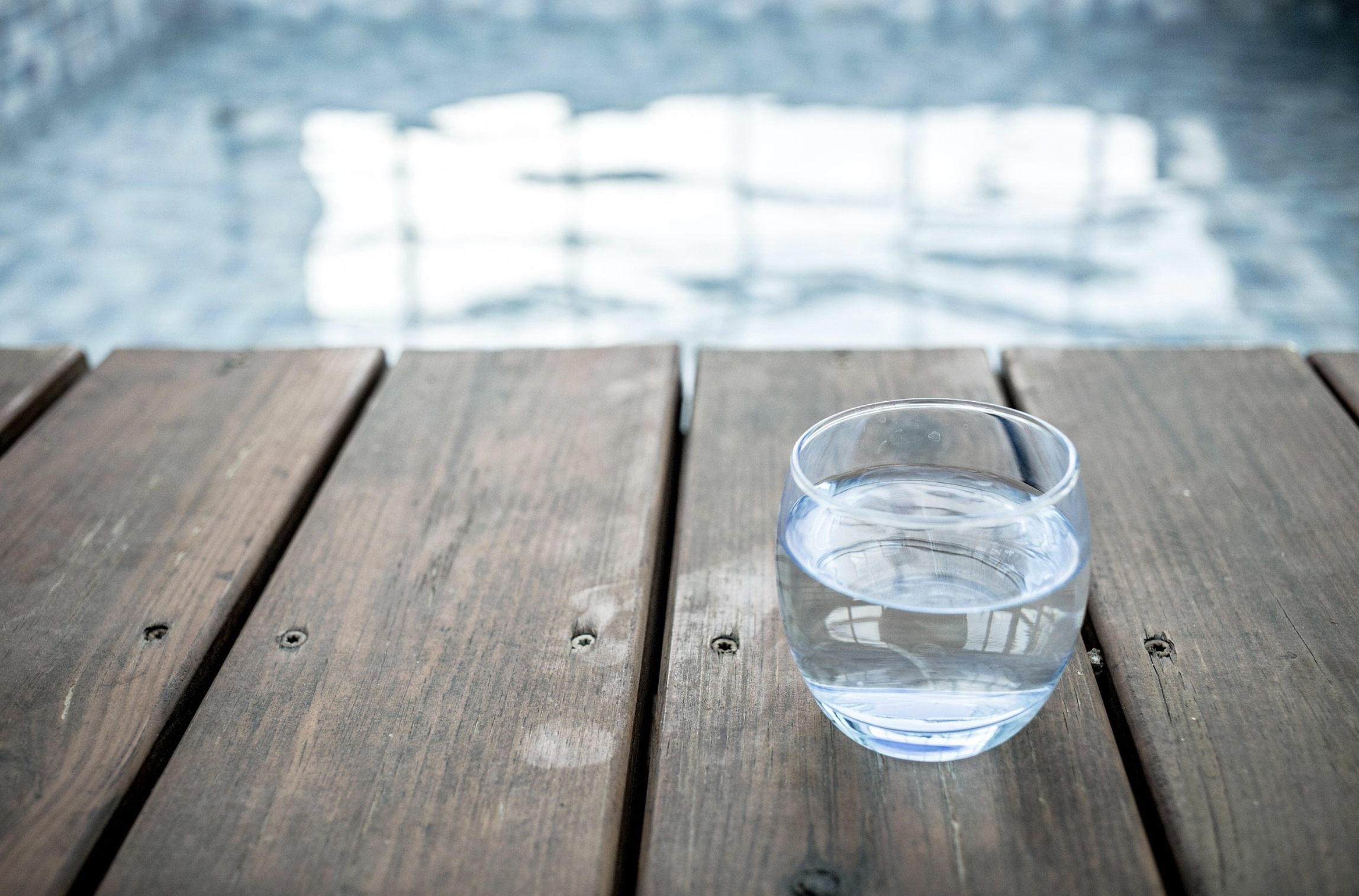 하루 2리터 물 마시기 효과, 4주 도전으로 느낀 몸의 변화