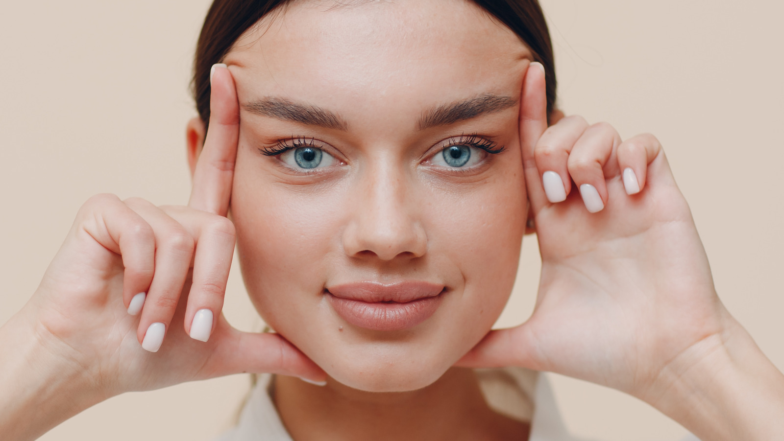 페이스 요가의 효과: 피부를 젊어지게 하는 자연스러운 방법