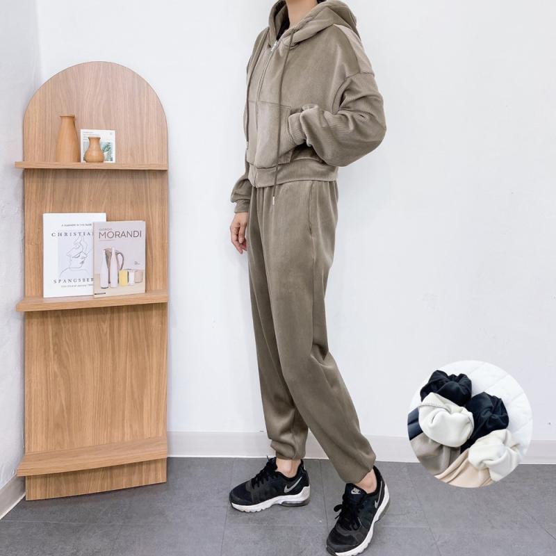 여성 융기모 밍크 벨벳 벨로아 코듀로이 골덴 겨울 트레이닝세트 캠핑룩 크롭 후드집업 세트