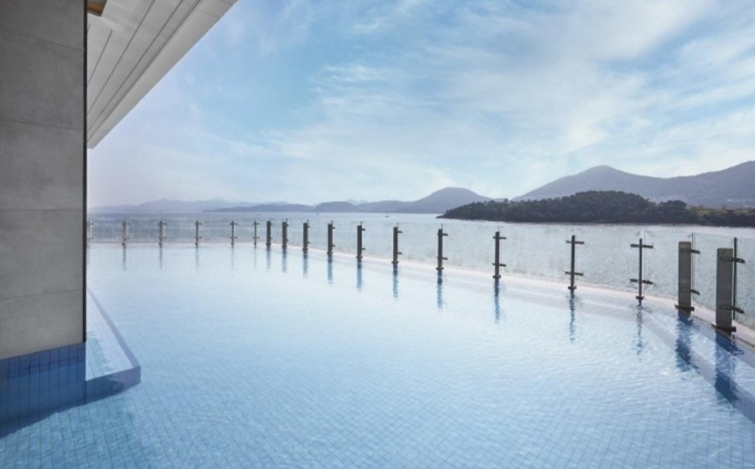 벨메르 야외 수영장