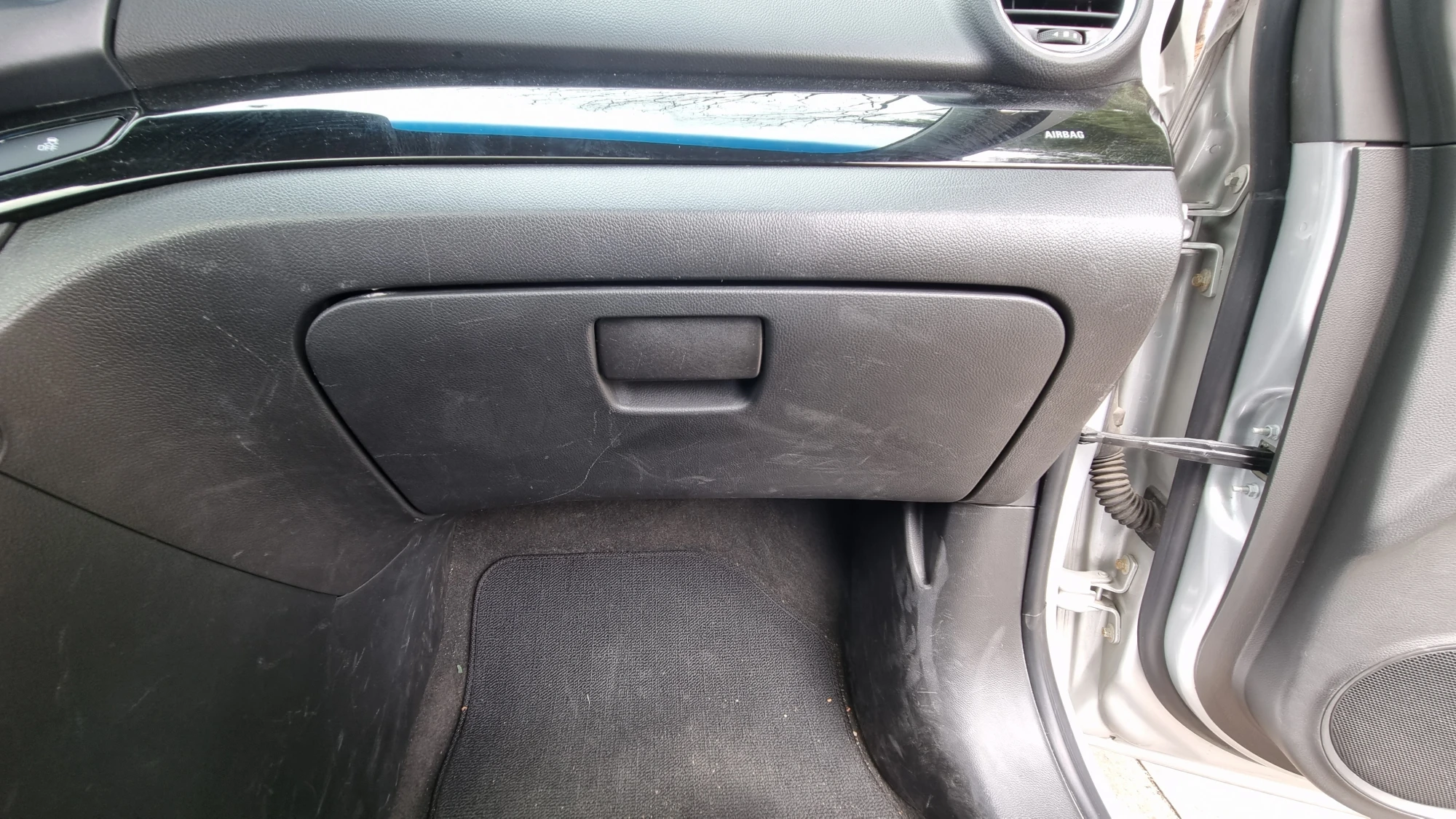 올란도 에어컨 필터 교체 완료 모습