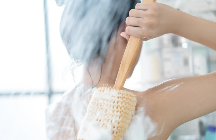 샤워 습관으로 등드름 감소