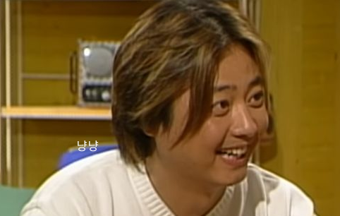 탤런트 윤다훈 