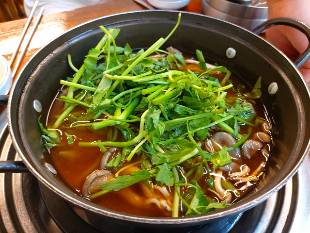 얼큰샤브샤브칼국수