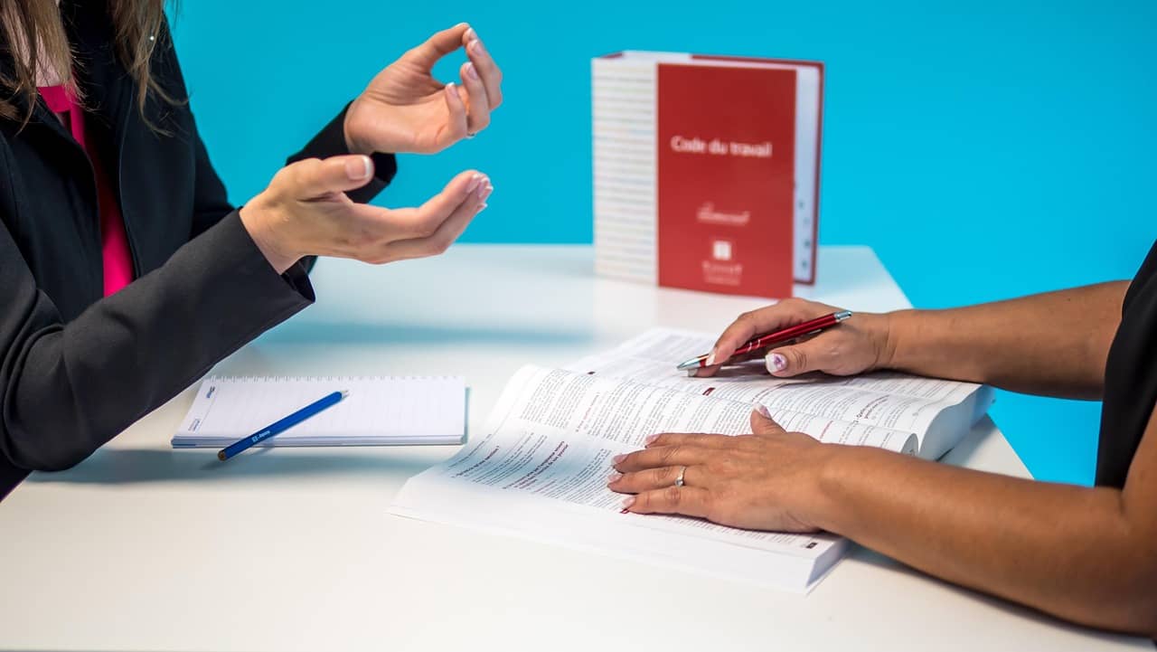 24시 AI 노동법 상담