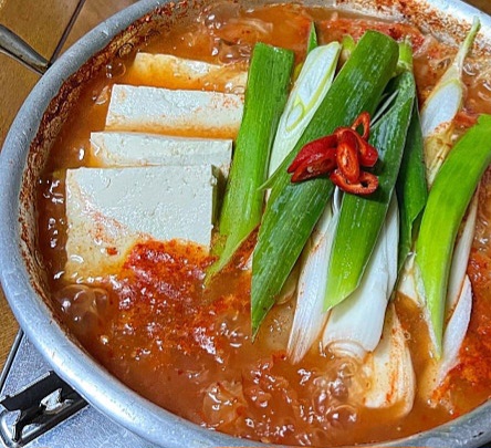 생생정보 진현할머니 김치찌개와 전 밥상
