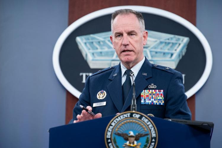 미군 중동전 첫 참전...시리아 내 이란 기지 폭격 VIDEO: US fighter jets strike Iran-linked sites in Syria in retaliation for attacks on US troops