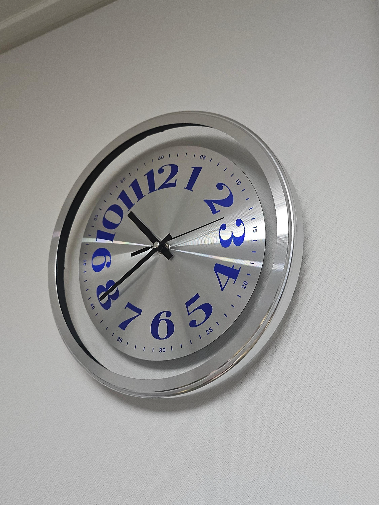 Aluminum Wall Clocks (Advantages & Recommended Reasons)