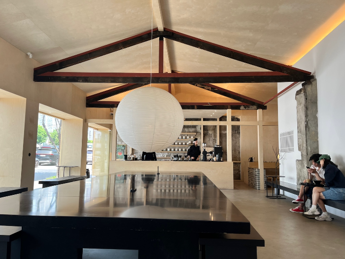 개방적인 내부 모습