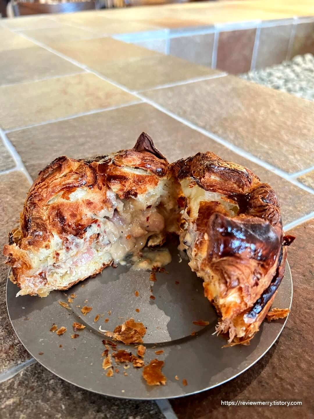 치킨 미트파이 단면