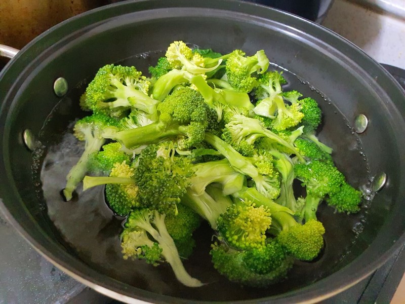 브로콜리 준비과정
