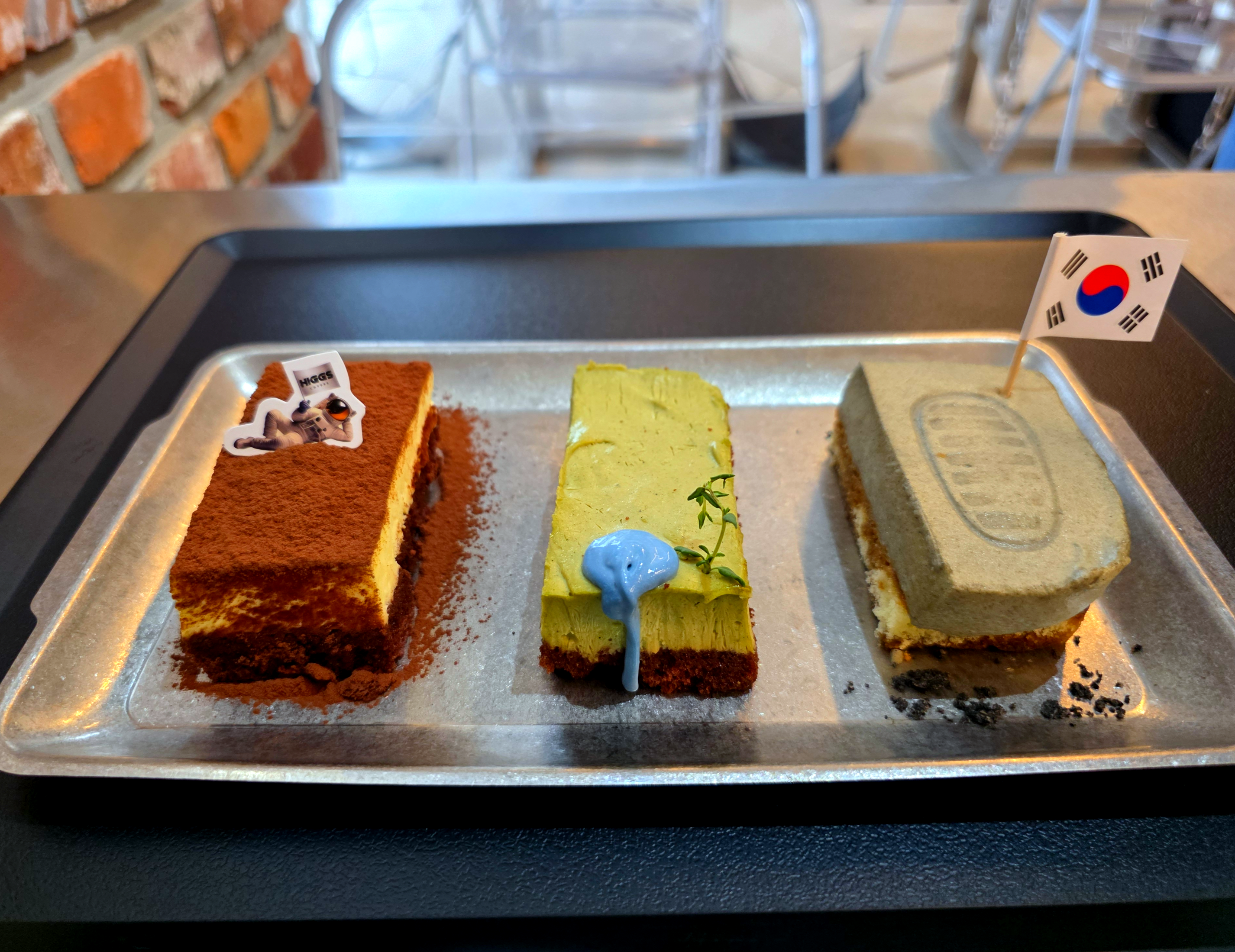 강남역디저트카페행성케이크힉스커피