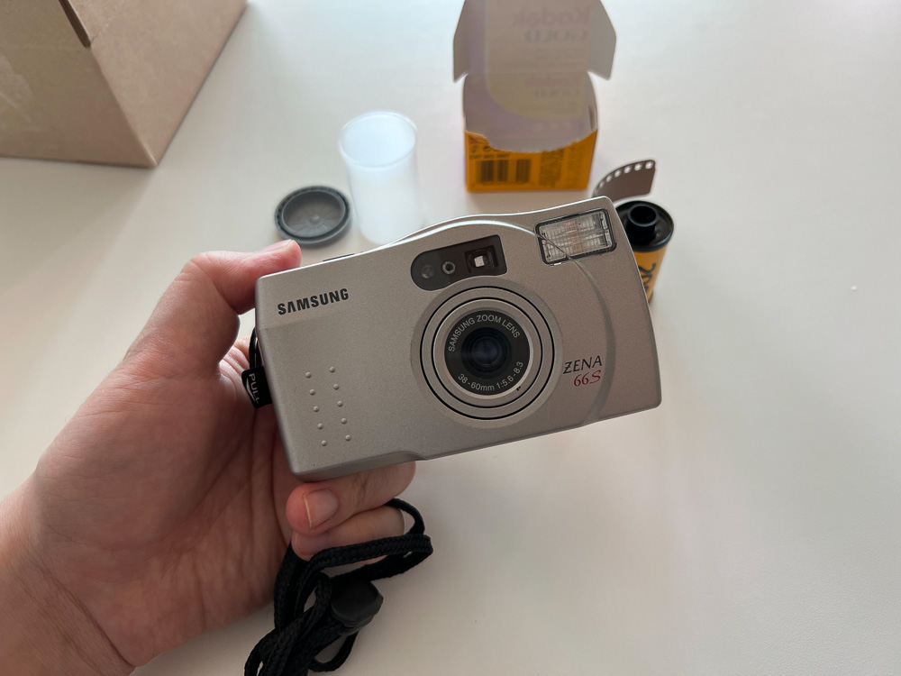 삼성-자동-필름-카메라-ZENA-66S