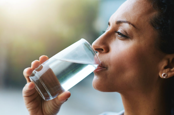 혓바닥이 갈라지는 이유