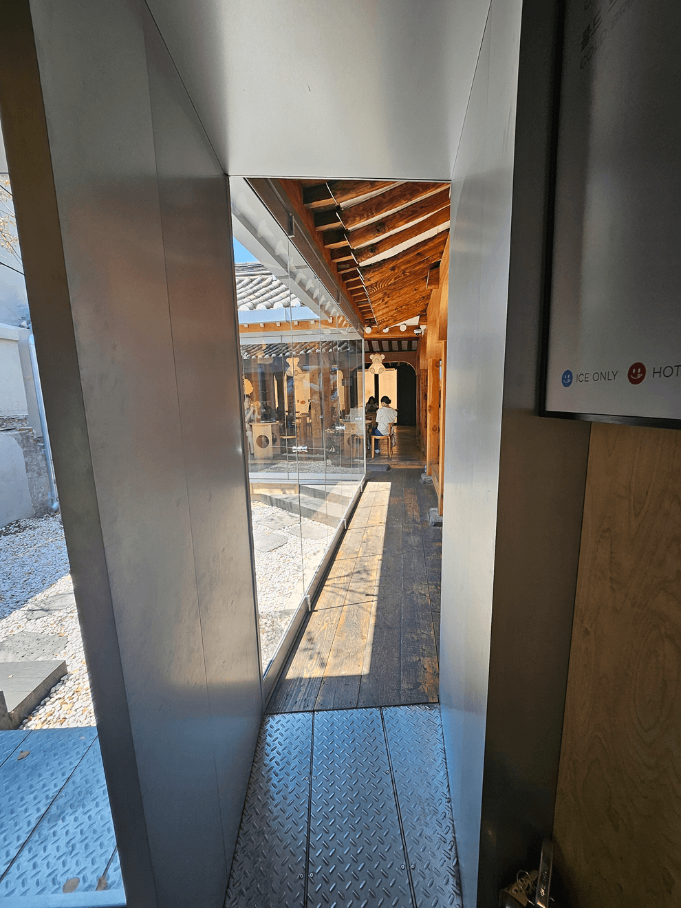 안국역노티드&amp;#44; 안국노티드&amp;#44; 안국역 카페추천&amp;#44; 카페노티드&amp;#44; 안국역 커피추천&amp;#44; 안국역 도넛&amp;#44; 노티드