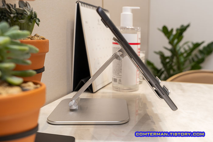 각도조절 알루미늄 태블릿 거치대