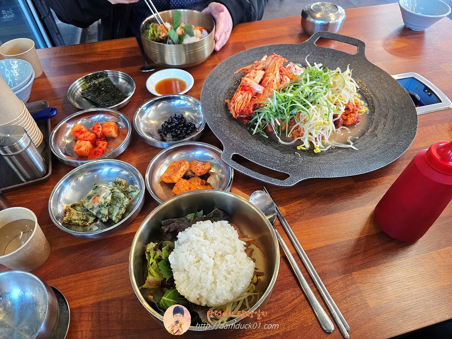 두루치기정식 (된장찌개 + 야채비빔밥)