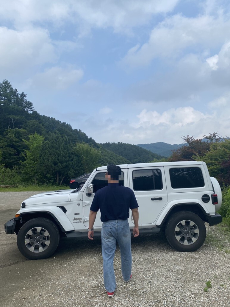 데일리룩(오뭘입)레이벤 보잉 선글라스, 사운즈라이프 NAVY 반팔 티셔츠, 유니온가먼츠 데님 청바지, 컨버스 척테일러 레드, 데일리룩, 데일리코디, 랭글러 오버랜드, ootd