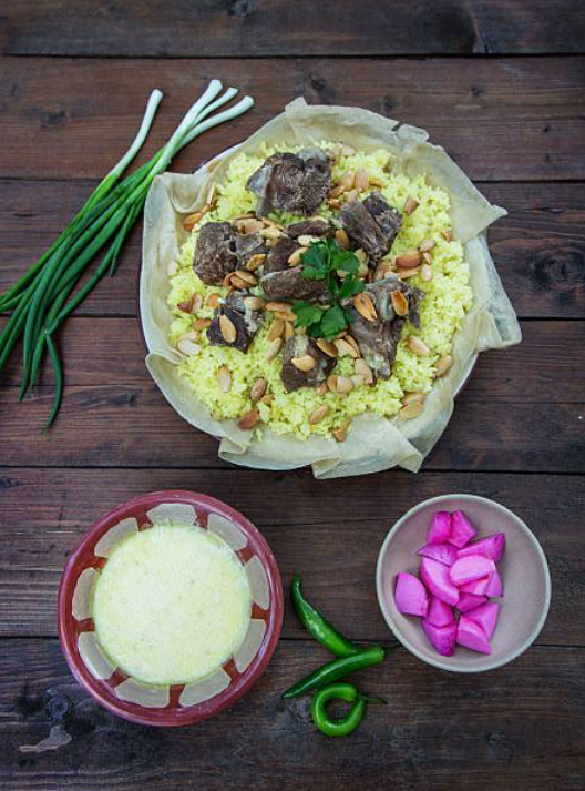 만사프, 요르단의 자부심 – 그 맛과 문화 속으로