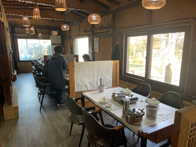 뽕나무골 실내모습