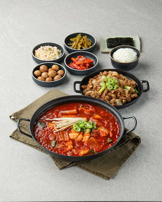 김영찬아저씨김치찌개 본점
