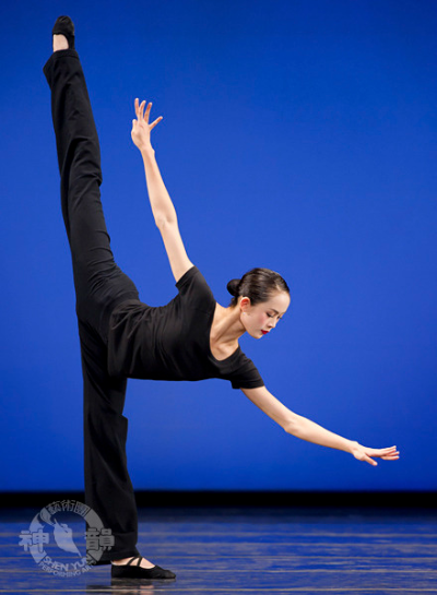 션윈 공연은 중국고전무용 역동적 표현력 2