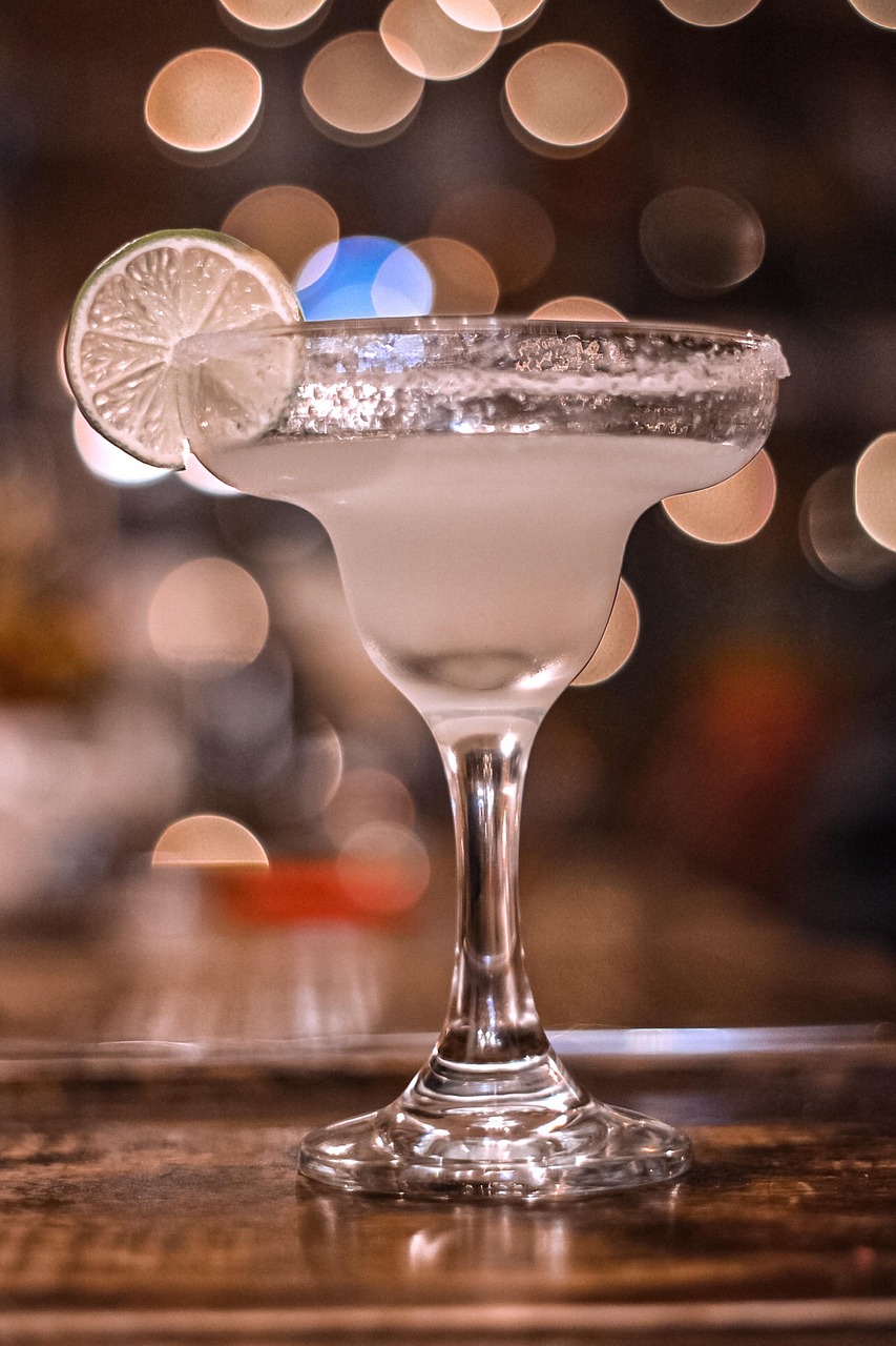 칵테일 세계로의 초대: 한 잔에 담긴 이야기