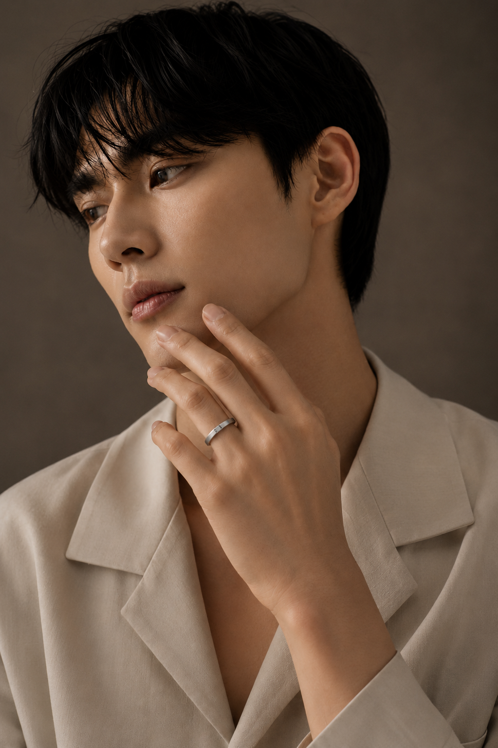 주얼리 모델착용 구도