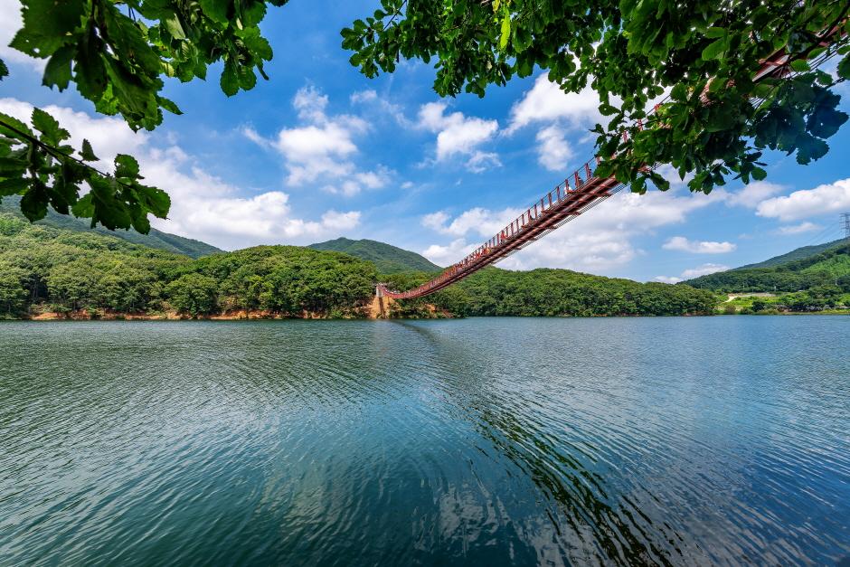 마장호수 출렁다리