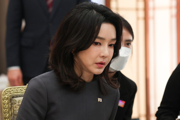 김건희.
