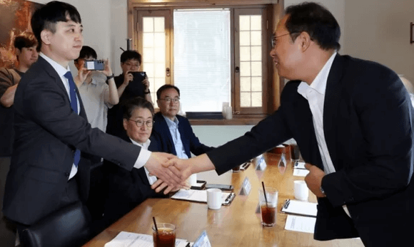 복귀하려는 전공의들&hellip; 병원은 &ldquo;돌아오지 마&rdquo;