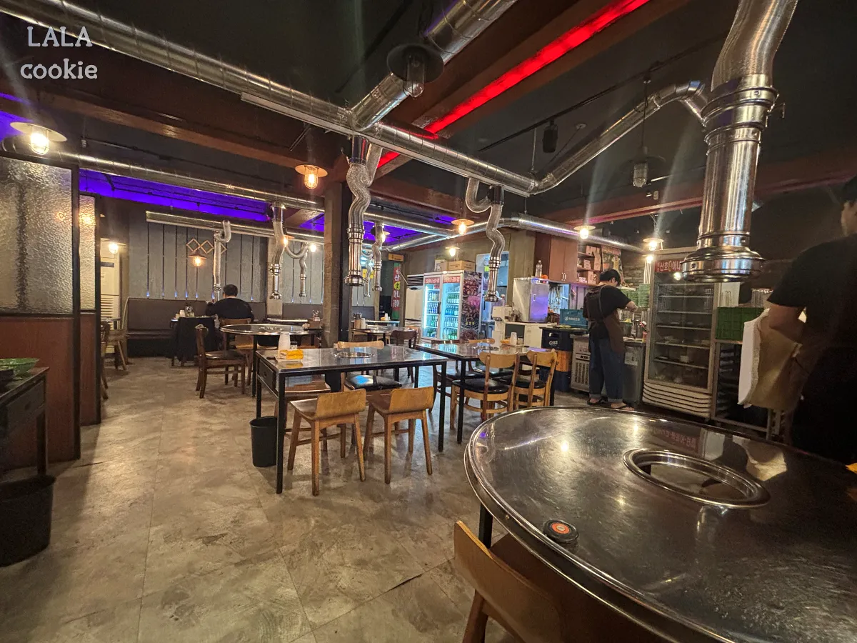 대구-달서구-맛집-추천-산호-숯불-아나고-내부