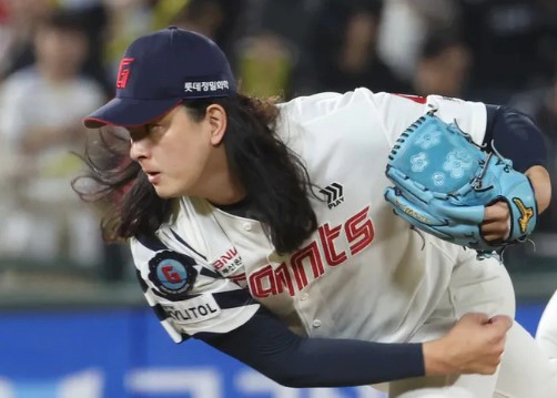 김원중 fa 계약 연봉 옵션 인센티브 정리 &amp;#124; 김원중 야구선수 프로필 나이 고향 학력