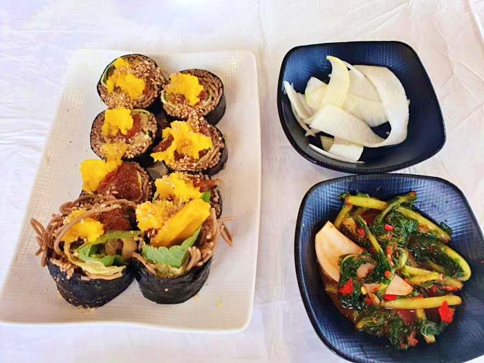 생방송 오늘저녁 강릉 강문 해변 밥 대신 메밀면을 넣은 메밀 김밥 맛집