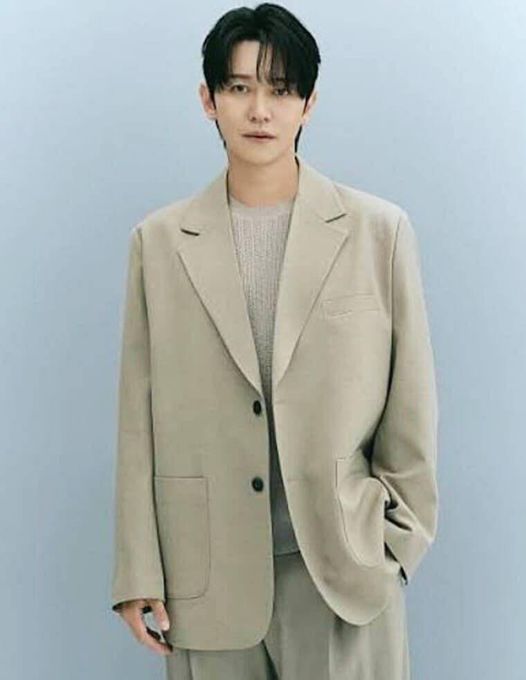 가수-강균성
