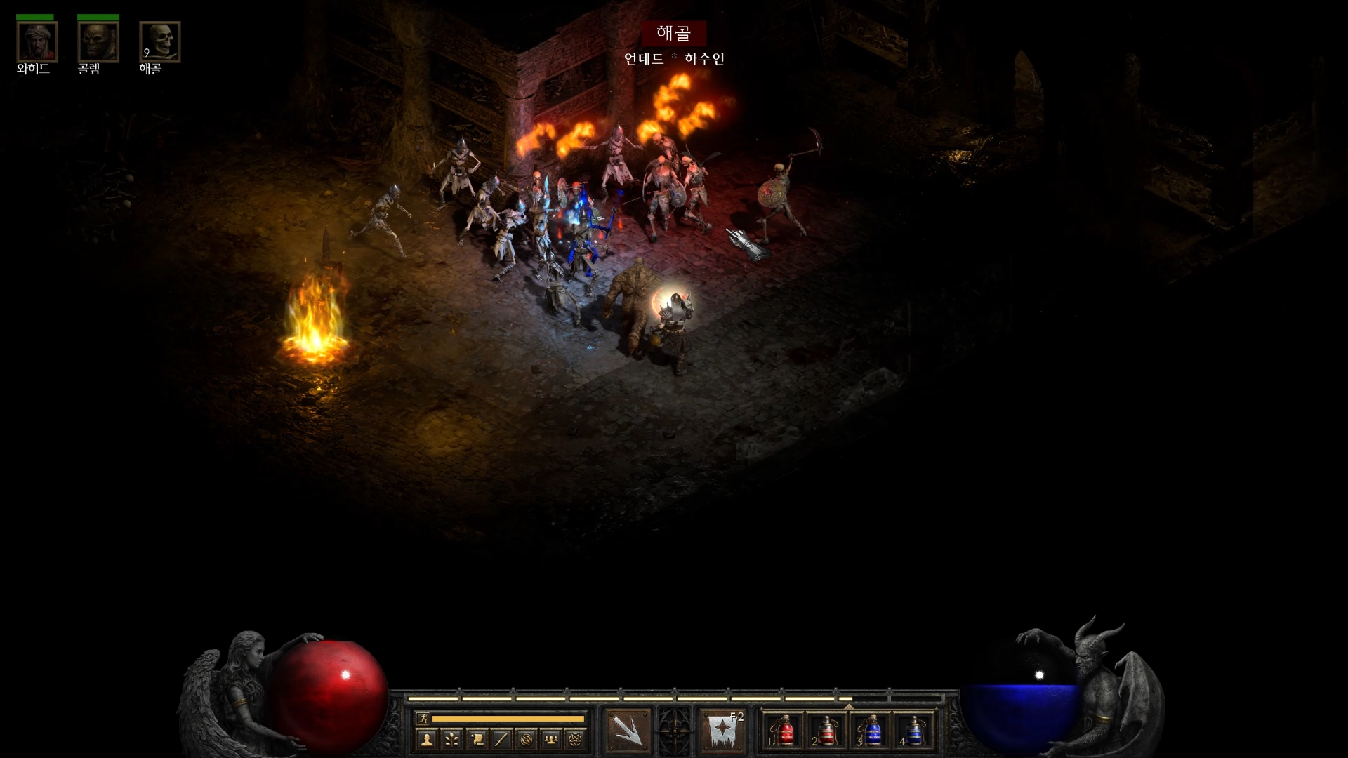 디아블로2 레저렉션 강령술사 운영방식