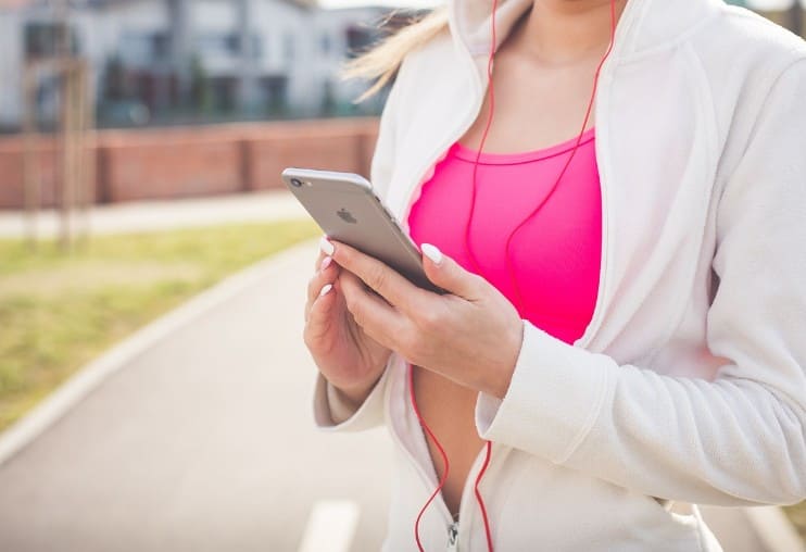 Woman&amp;#44; Music&amp;#44; Fit
