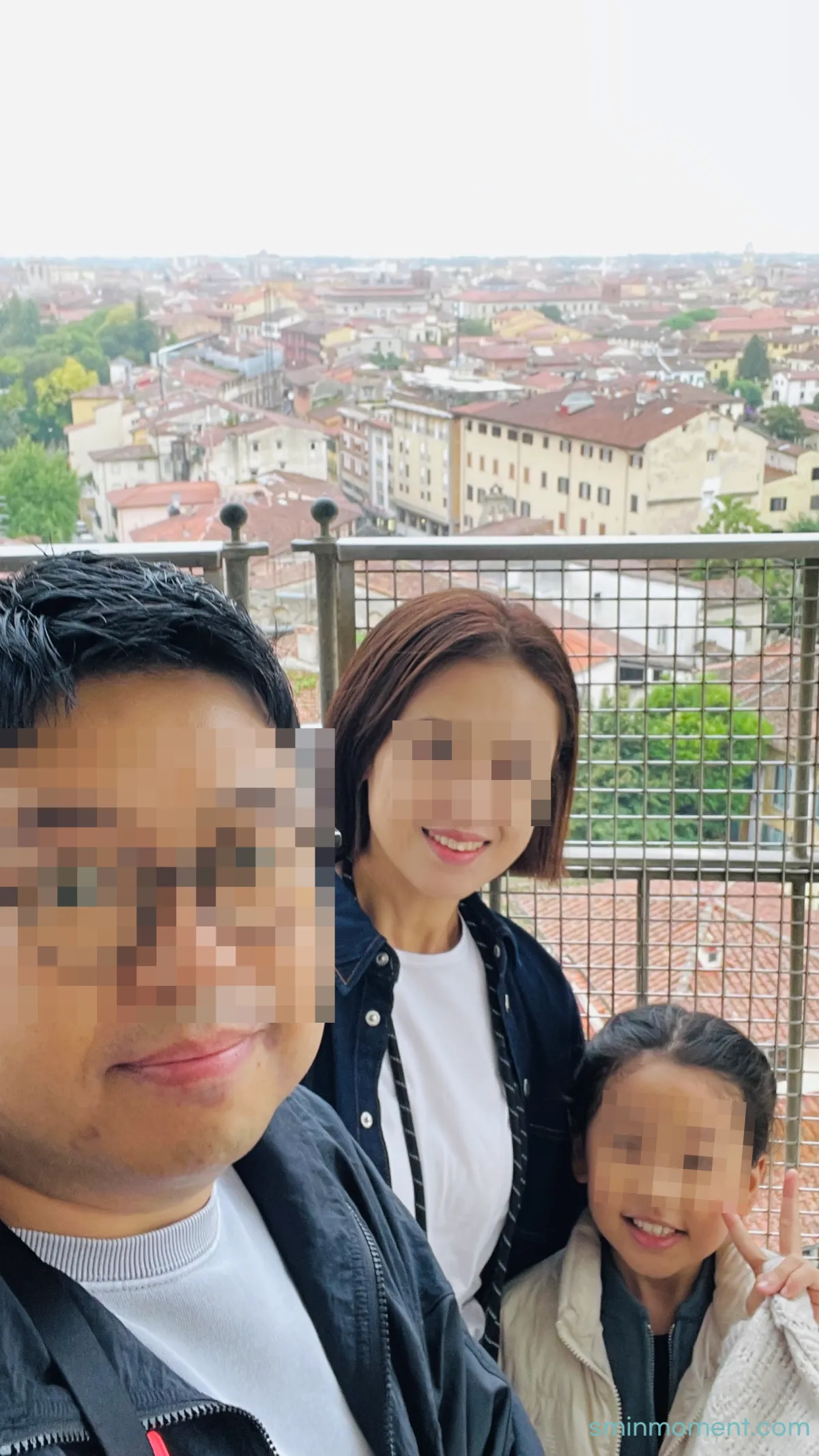 피사-피사의사탑-전망대-도착-우리가족-세명-셀카