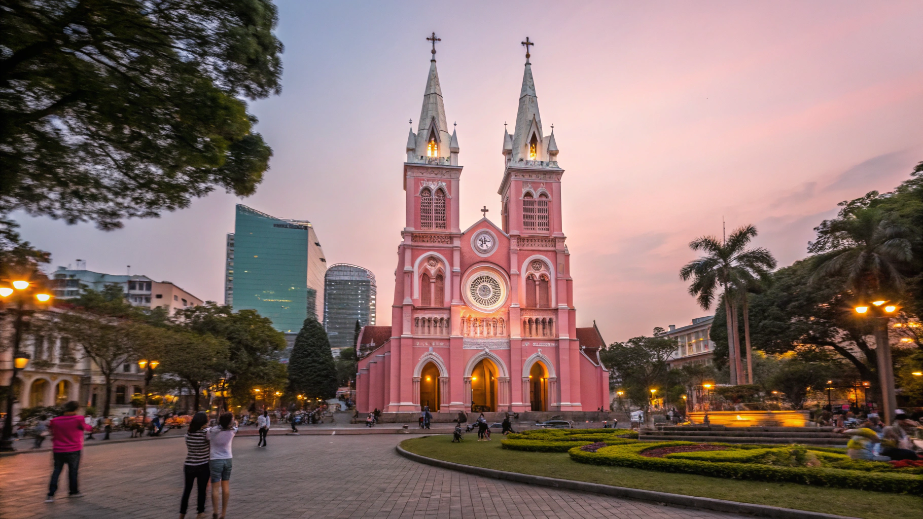 베트남여행, 호치민여행, 호치민자유여행, 호치민3박5일, 호치민쇼핑, 벤탄시장, 사이공오페라하우스, 사이공강투어, 호치민야시장, 베트남가볼만한곳