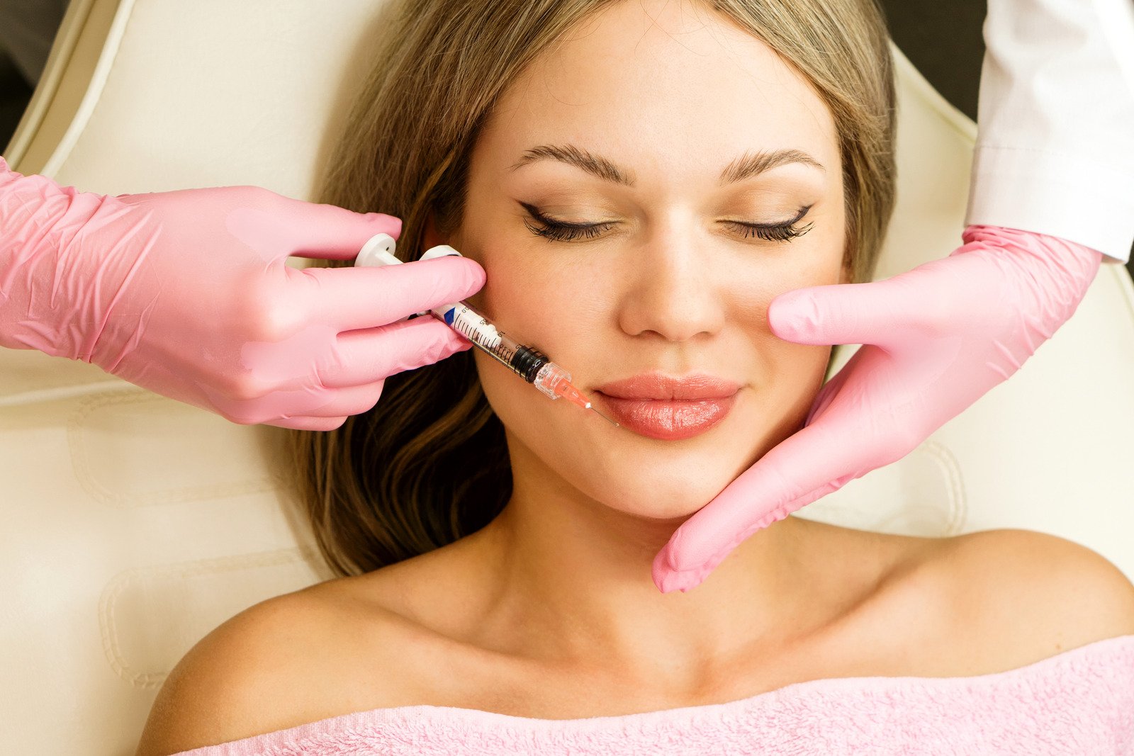 쥬베룩 볼륨 (Juvederm Voluma XC)